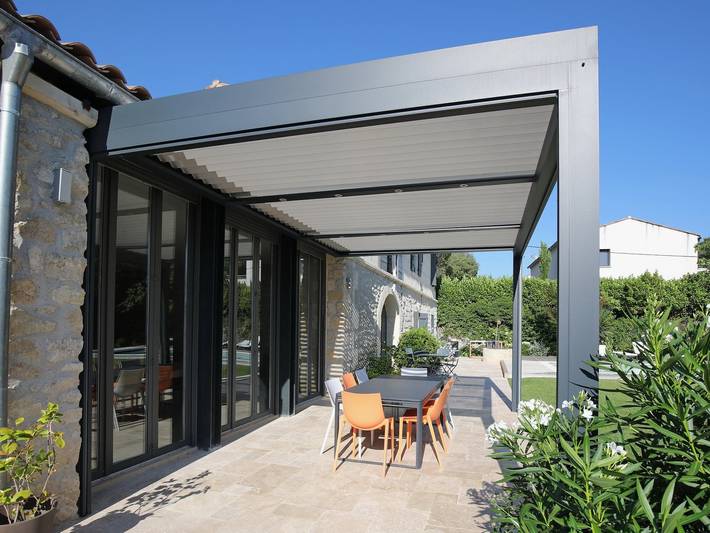 ¡Alquiler Vacacional en Saint-Étienne-du-Grès: Mas Renovado con Piscina! in Saint-Étienne-du-Grès, Region de Arles