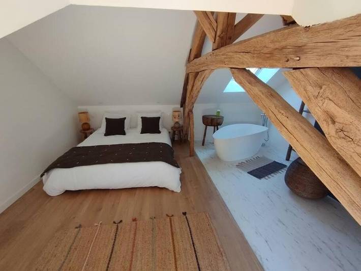 Location de vacances pour 11 personnes, avec terrasse ainsi que jardin et vue à Vibraye - 2