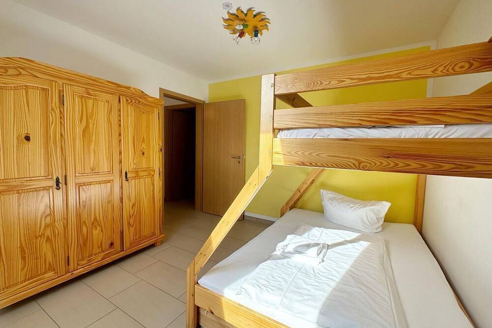 Vacation apartment in terraced house Petermann 3 - Family vacation on the Great Jasmund in Sagard, Parque Nacional de Jasmund