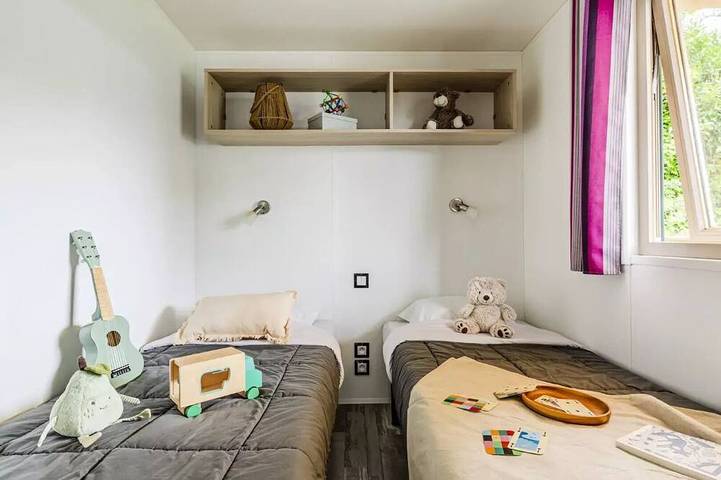 Camping für 6 Personen, mit Terrasse in Bénodet - 4