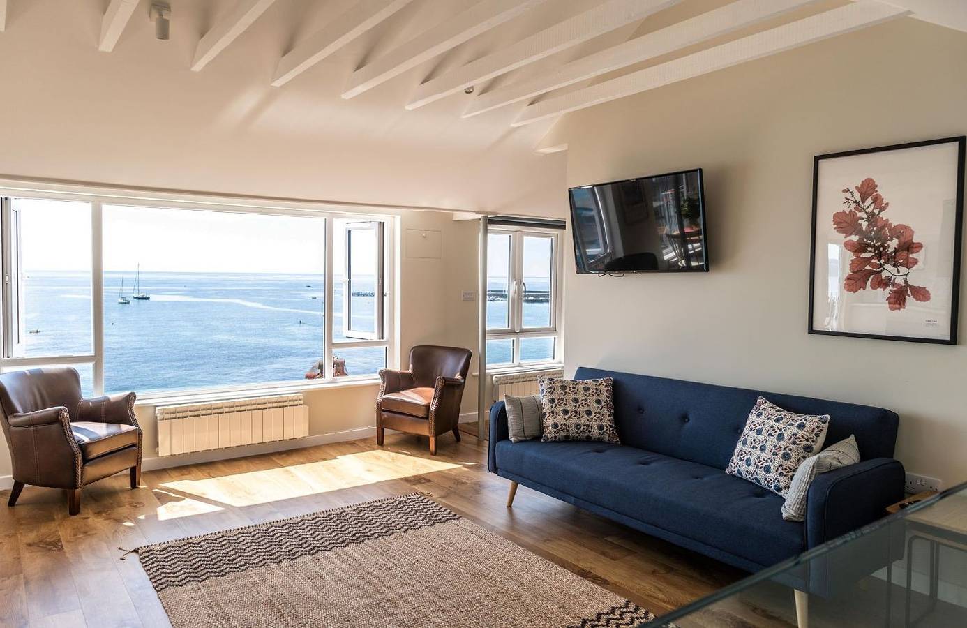 Entire apartment, 3 Beach Way House in Lyme Regis, Dorset