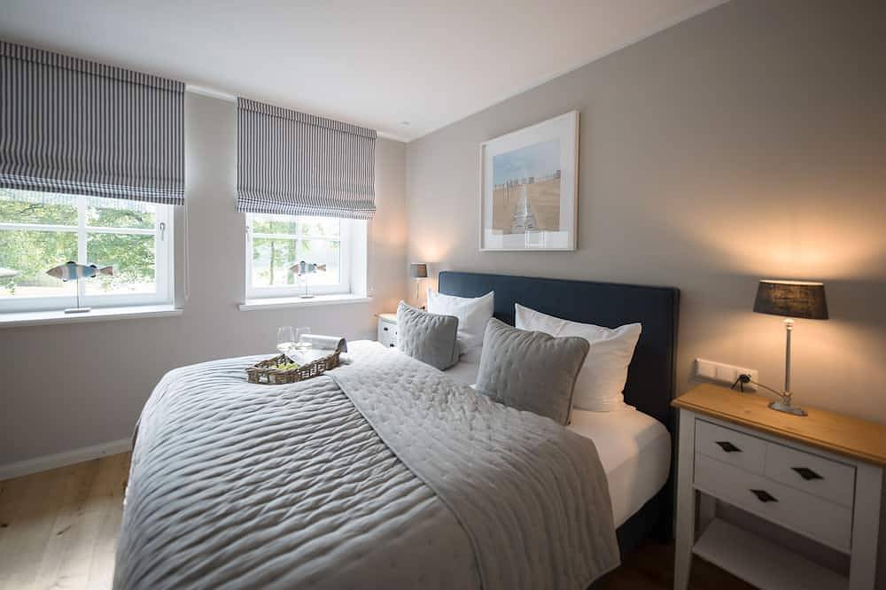 Ganze Wohnung, Luxuriöse Ferienwohnung Ukena im  gräflichen Karl-Georgs-Forst; Hunde willkommen in Friedeburg, Landkreis Wittmund