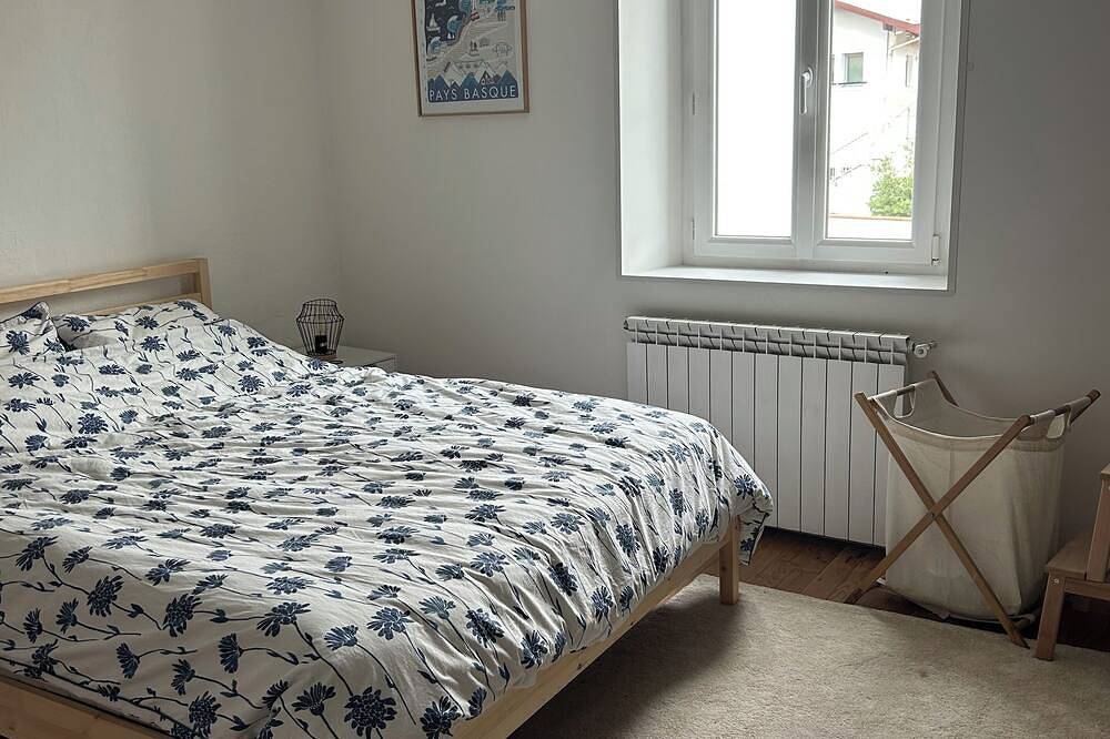 Basque house for rent with exterior in Saint-Pierre-d'Irube, Region de Bayona