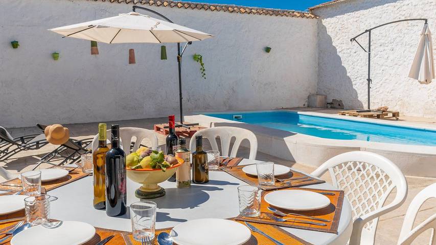 Casa rural para 12 personas, con Balcón/Terraza y Piscina en Alameda - 2
