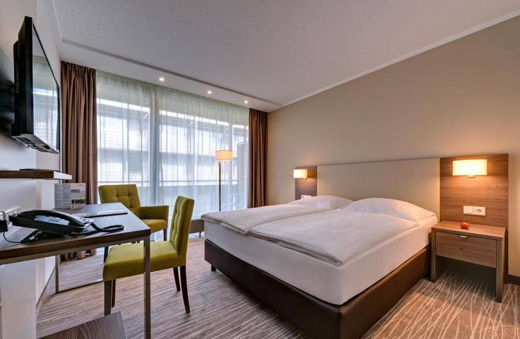 Hotel, mit Balkon und Terrasse sowie Garten und Sauna