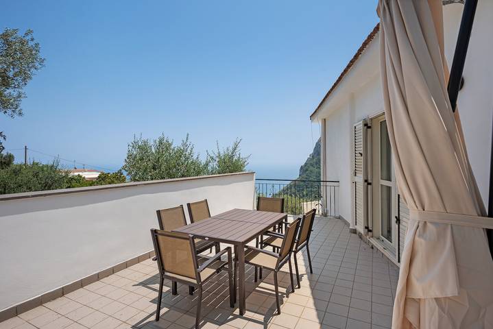 Holiday rental for 5 people, with garden and balcony in Campania