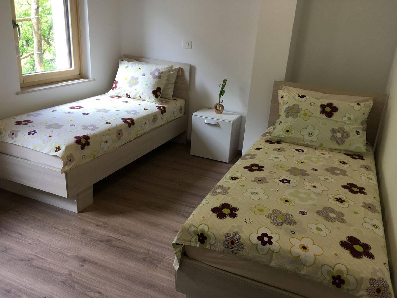 Geheel vakantieappartement, Apartment Lapanja 2 with a communal garden in Tolmin, Slovenië