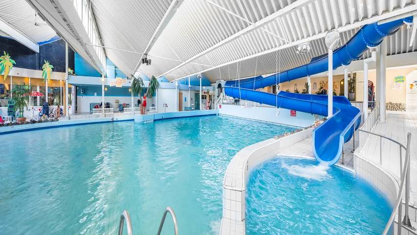 Ferienhaus für 6 Personen, mit Pool und Garten sowie Sauna