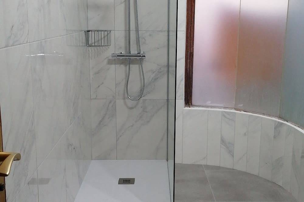 Entire apartment, Dream vacation Tenerife, sea view, wifi, Iptv, swimming pool. in Golf del Sur, San Miguel de Abona