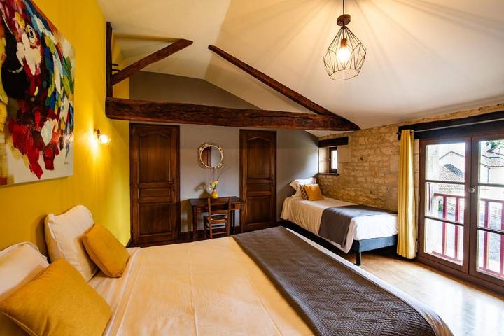 Maison d’hôte pour 2 personnes, avec jacuzzi et sauna ainsi que jardin et terrasse