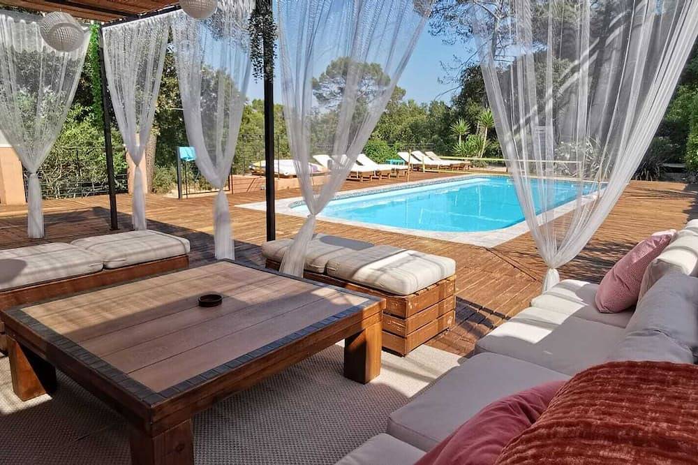 6 habitaciones 13 personas piscina climatizada y jacuzzi in Flassans-sur-Issole, Región Brignoles