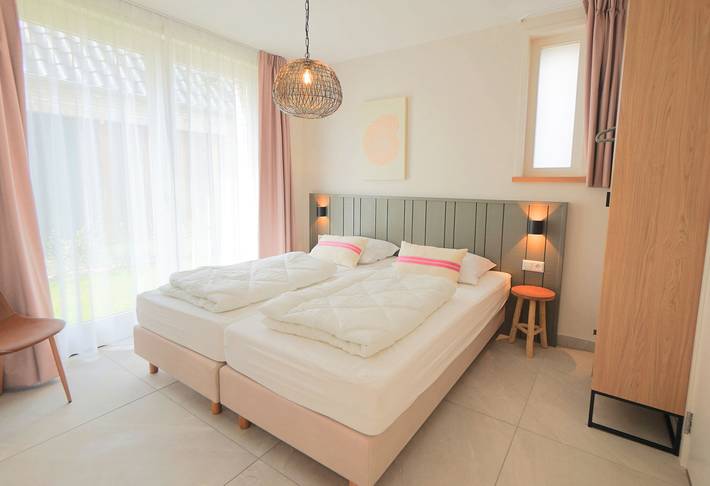 Glamping voor 6 personen, met terras en tuin in Callantsoog