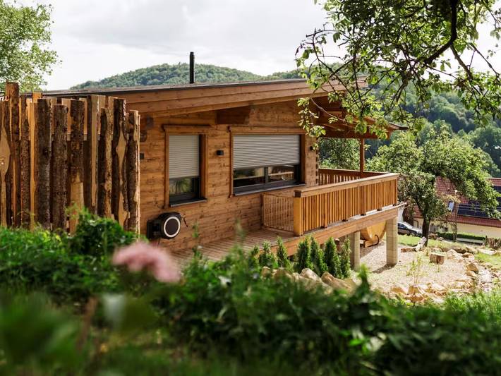 Chalet für 4 Personen, mit Balkon und Whirlpool sowie Sauna in Franken - 3