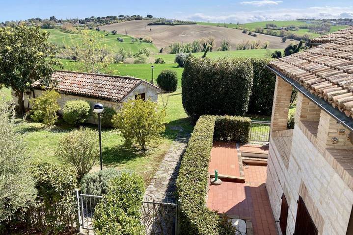 Appartamento vacanze per 6 persone, con Giardino a Sirolo