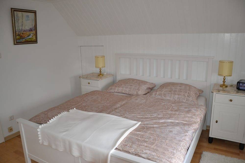 Cozy vacation home, 2-5 persons, garden and terrace, dogs welcome in Garding, Eiderstedt
