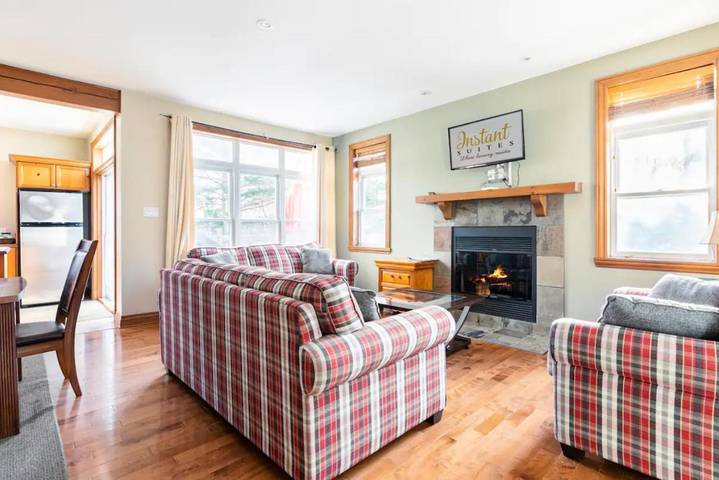 Chalet pour 8 personnes, avec vue ainsi que piscine et balcon dans Mont-Tremblant - 2