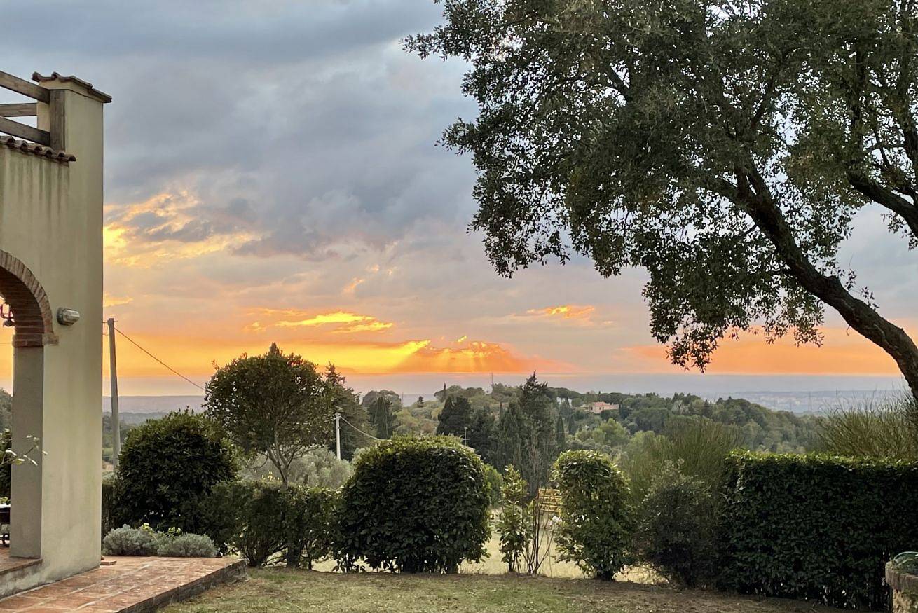 Apartamento entero, Podere Morena private garden with sea view apartment Luca  in Guardistallo, Costa Etrusca
