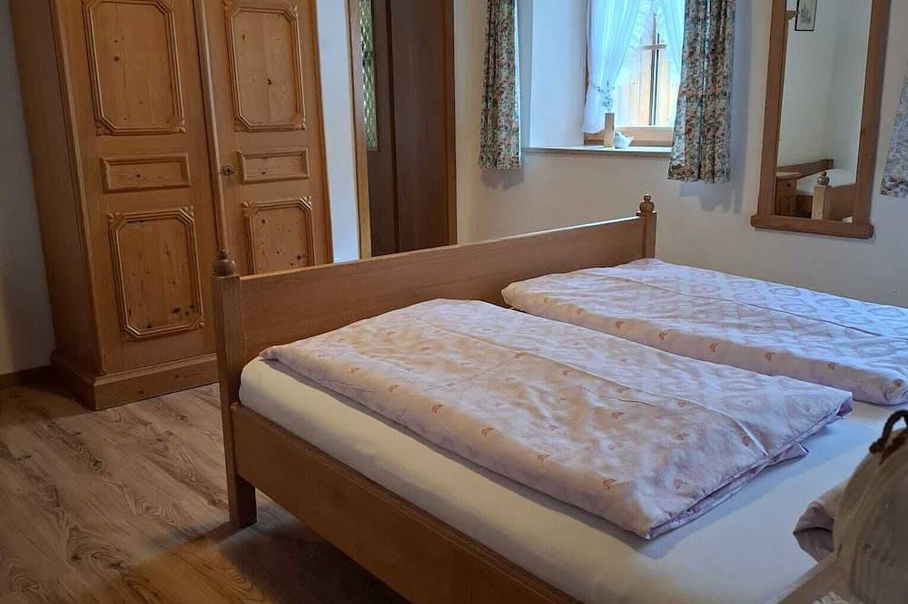 Ganze Wohnung, Ferienwohnung Hochgern 42 m², 2-3 Personen, 1 sep. Schlafzimmer, Balkon, Wlan in Unterwössen, Bayerische Alpen