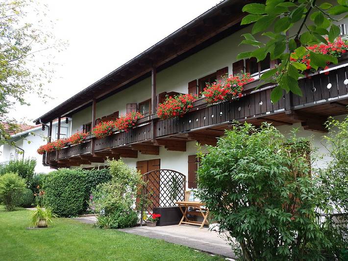 Ferienwohnung für 2 Personen, mit Balkon und Garten in Prien