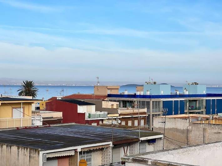 Apartamento para 8 personas, con Balcón y Terraza además de Jardín y Vistas en Los Nietos