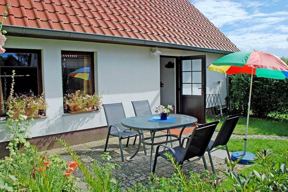 Apartamento entero, Casa de vacaciones en Lauterbach con estufa de azulejos - Alquiler de vacaciones en Lauterbach con estufa de azulejos in Lauterbach (Rügen), Putbus