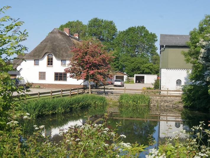 Ferienhaus für 4 Personen, mit Balkon/Terrasse und Terrasse sowie Garten in Sörup - 2