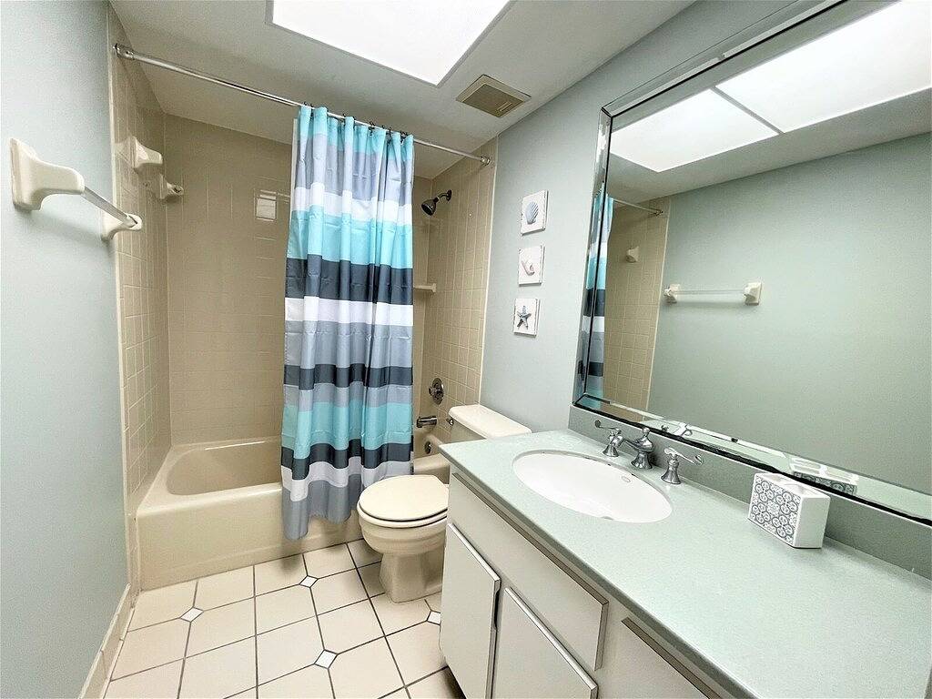 Ganze Wohnung, Beachfront Condo im Sanibel Harbour Resort in Punta Rassa, Southwest Florida