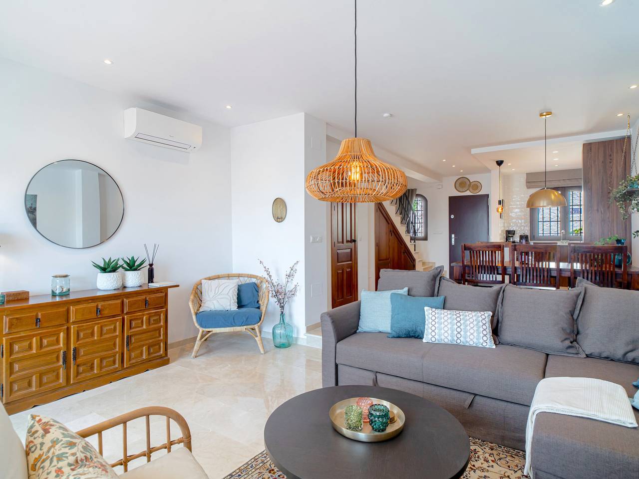 Maison andalouse moderne avec terrasse et jardins à Nerja in Senorio de Capistrano, El Capistrano