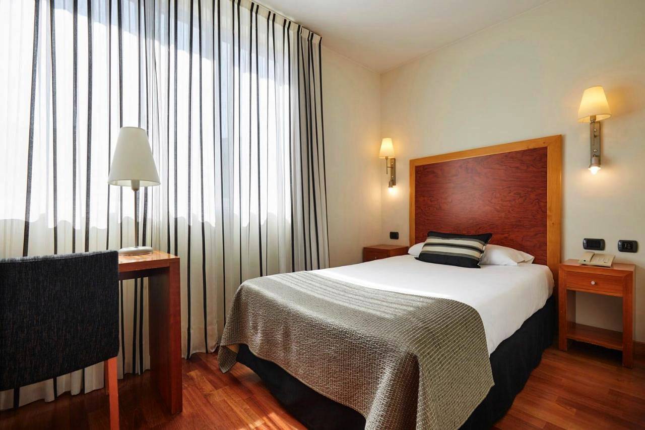 Hôtel pour 10 personnes avec terrasse in Saragosse, Province de Saragosse