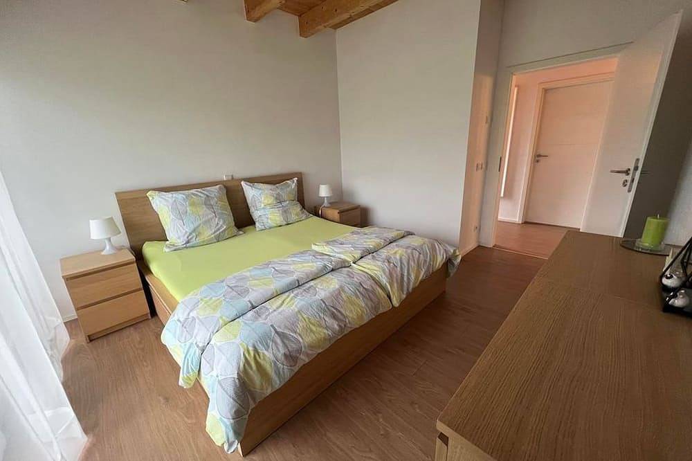 Ganze Wohnung, Schwarze Eule Ferienwohnung - Appartement/Fewo, Dusche, Wc, 1 Schlafraum in Beckingen, Saar-Nahe-Bergland