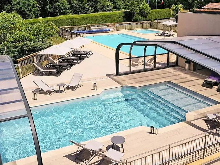 Camping für 4 Personen, mit Terrasse und Pool sowie Sauna in der Dordogne