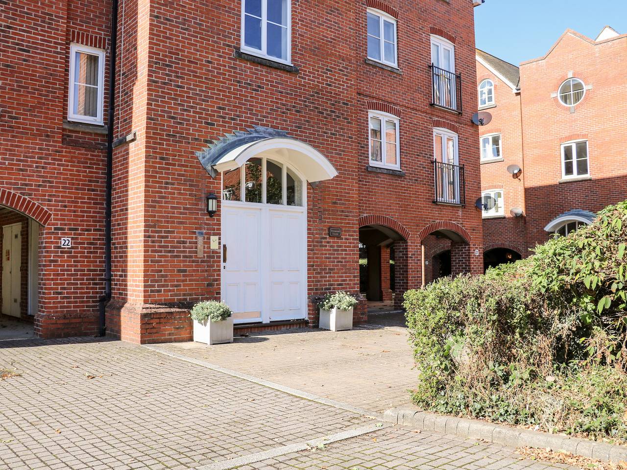 Entire apartment, 19 Quayside Walk in Marchwood, Hampshire