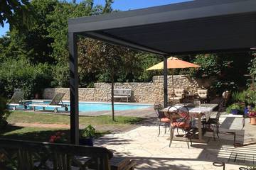 Gîte pour 8 personnes, avec jardin et balcon à Tossiat