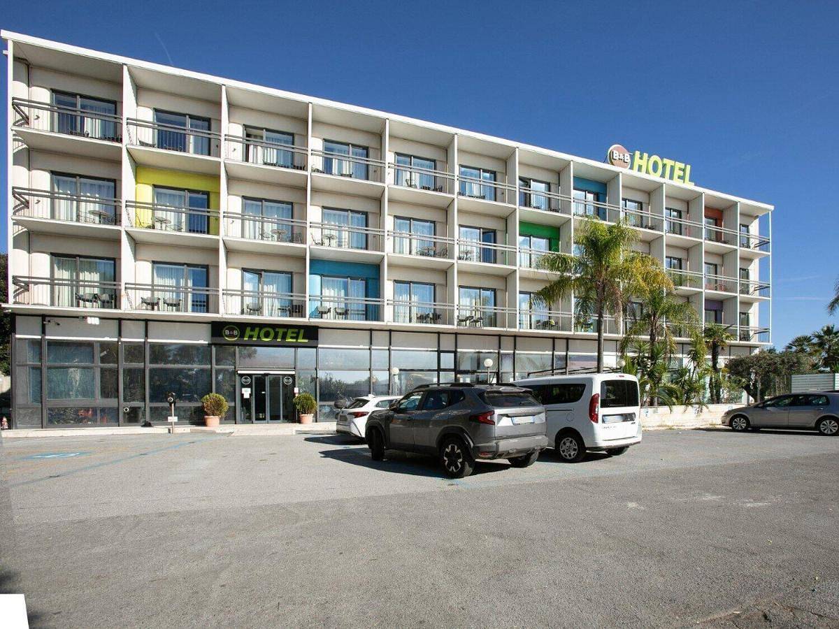 B&B Hotel Savona in Savone (Ville), Savona
