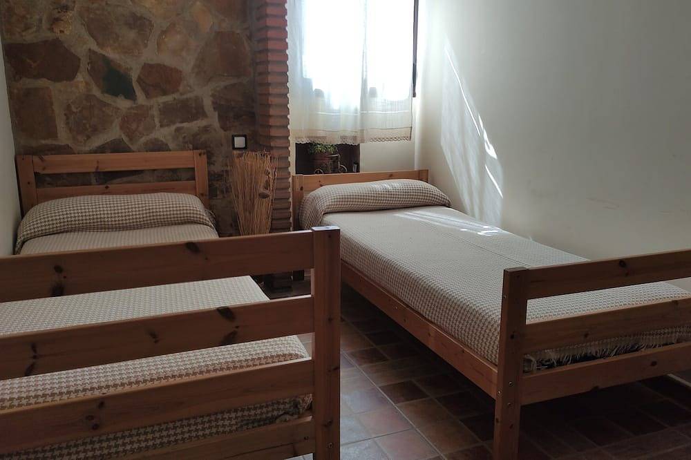 Ländliche Unterkunft Los Molinos - Casa del Arco in Fuentes de León, Sierra Morena