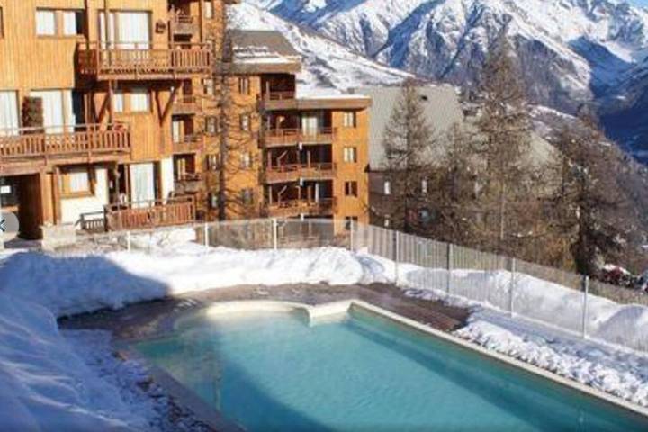 Chalet pour 4 personnes, avec piscine ainsi que vue et terrasse à Puy-Saint-Vincent - 3