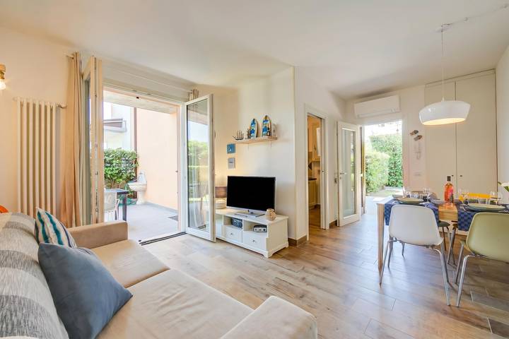 Gîte pour 4 personnes, avec terrasse et piscine, adapté aux familles à Padenghe sul Garda - 3