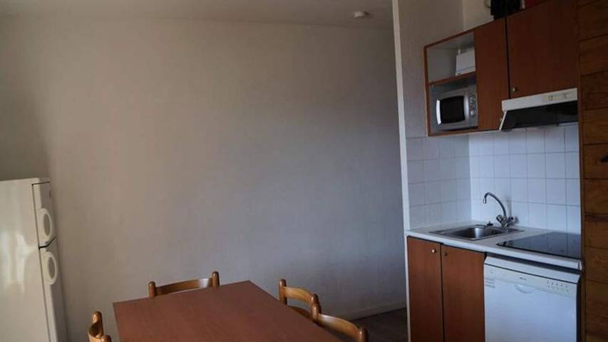 Gîte pour 9 personnes, avec piscine dans Col De La Croix De Fer - 3