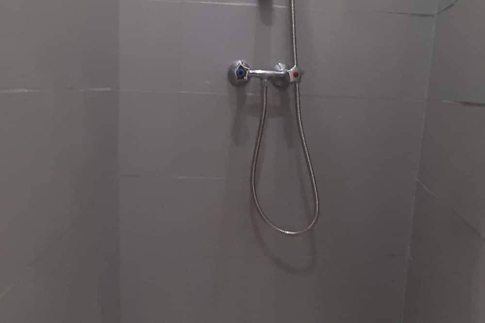 Entire apartment, Studio en Plein Centre Ville in Montmorency, Val-d'Oise