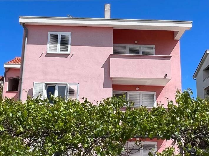 Vakantiewoning voor 4 personen, with tuin and uitzicht as well as zwembad in Punat