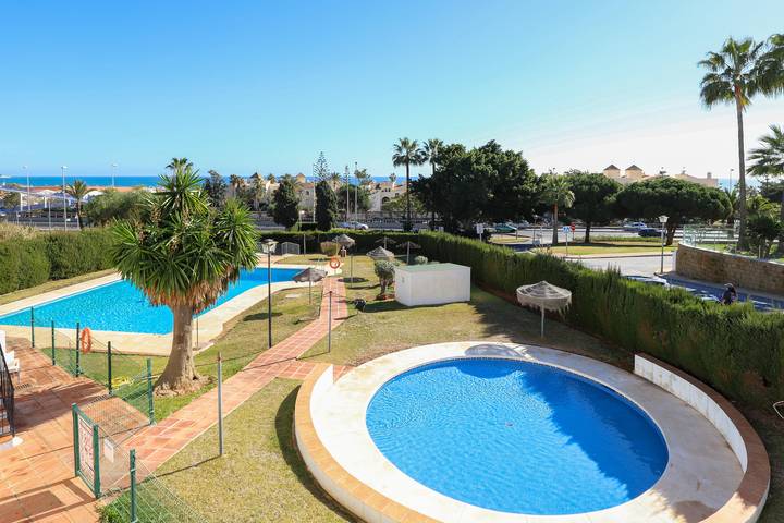 Entire apartment, La Cala apartment with sea views, close to beach in La Cala de Mijas, Mijas