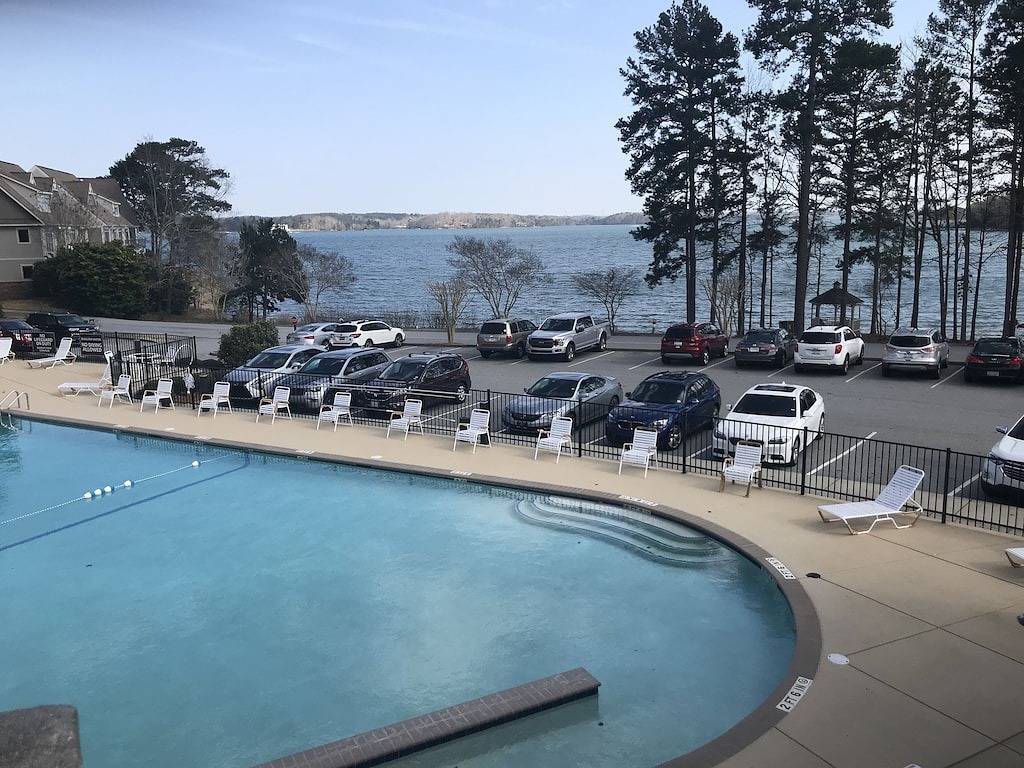 Ganze Wohnung, Updated luxury Keowee Key condo, short drive to Clemson in Lake Keowee