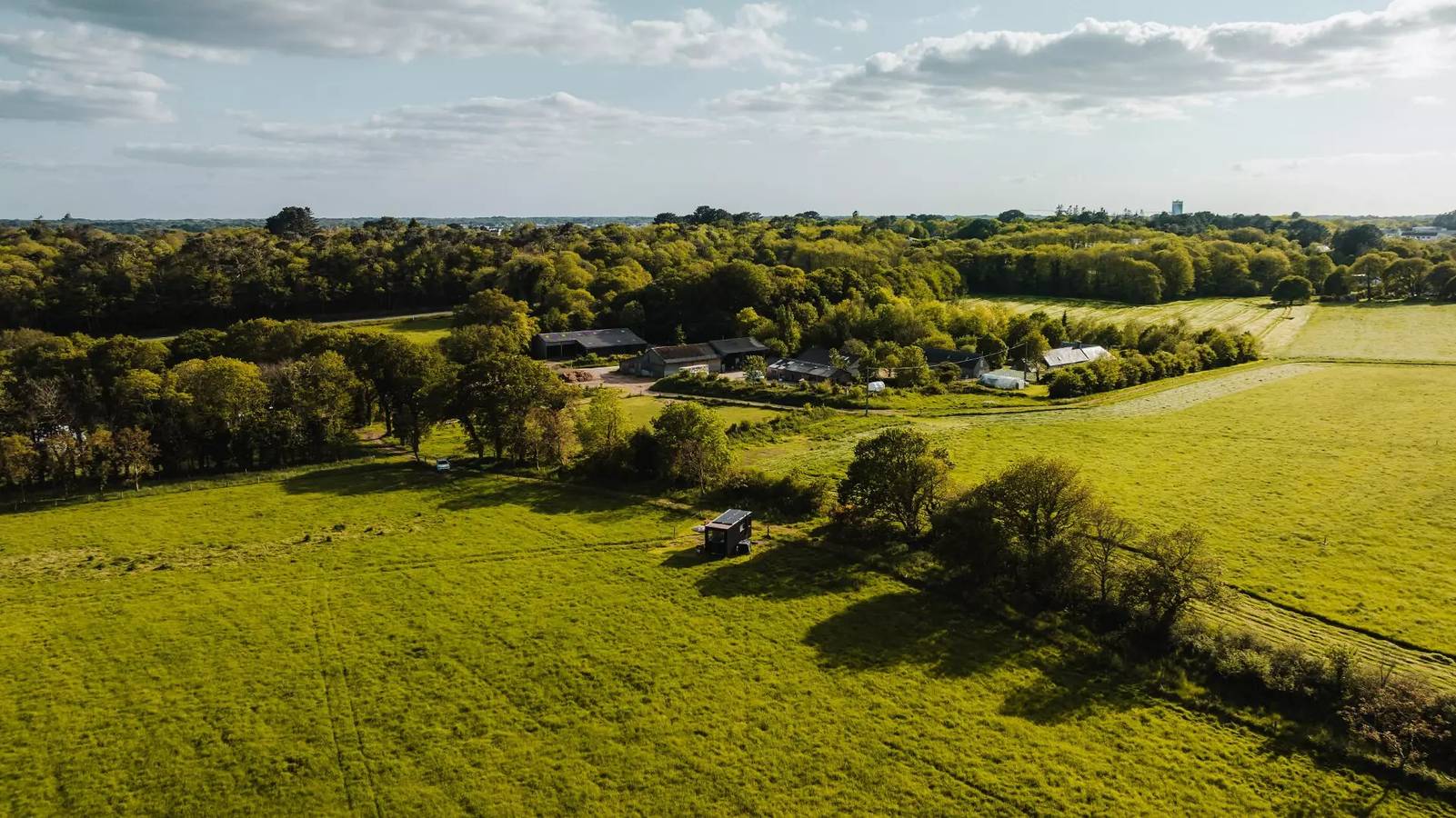 Apartamento entero, Pequeña casa - 2 adultos + 1 niño hasta 12 años in Pont-l'Abbé, Côte de Cornouaille