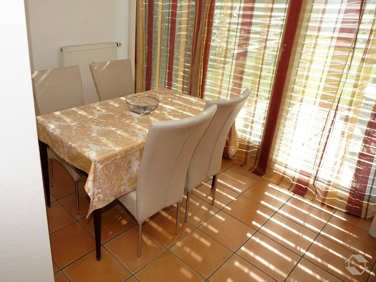 Ganze Wohnung, Apartment 'Ferienwohnung 1' mit Seeblick und Wlan in Reichenau, Untersee