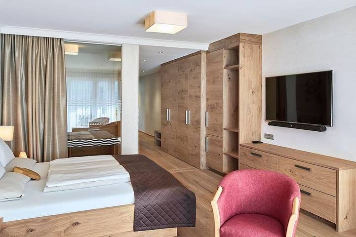 Ferienhaus für 2 Personen, mit Balkon und Whirlpool sowie Garten und Pool in Eben am Achensee - 4