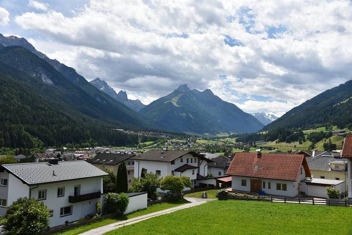 Gîte pour 4 personnes, avec vue ainsi que terrasse et jardin à Fulpmes - 3