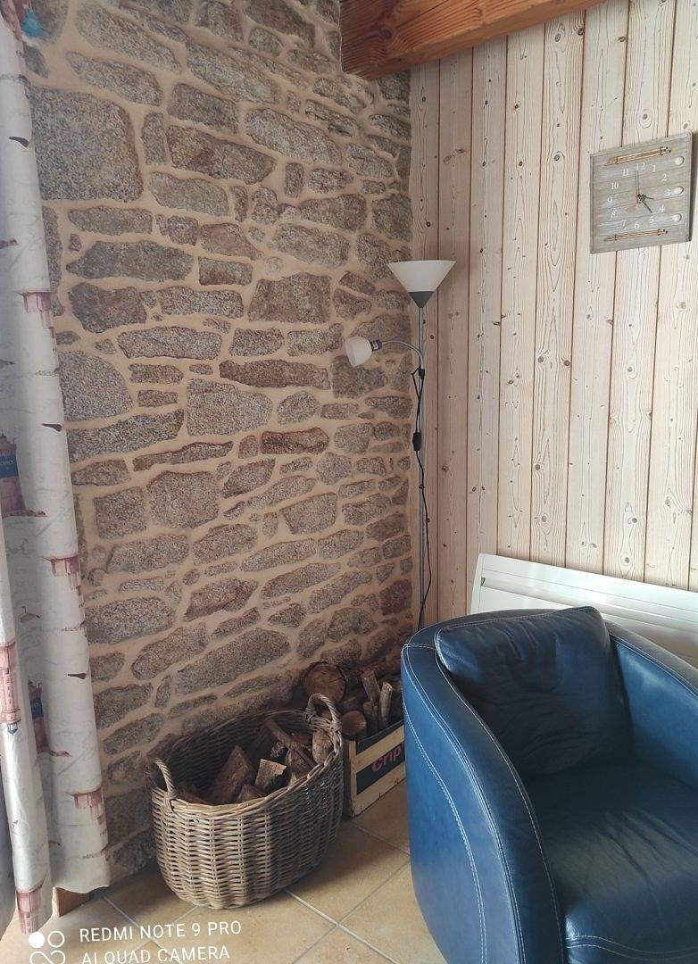 Maison de pêcheur au pied du Phare d'Eckmül, à Penmarch in Penmarch, Côte de Cornouaille