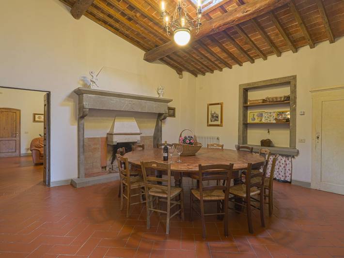 Location de vacances pour 12 personnes, avec vue ainsi que terrasse et jardin, animaux acceptés à Greve In Chianti - 4