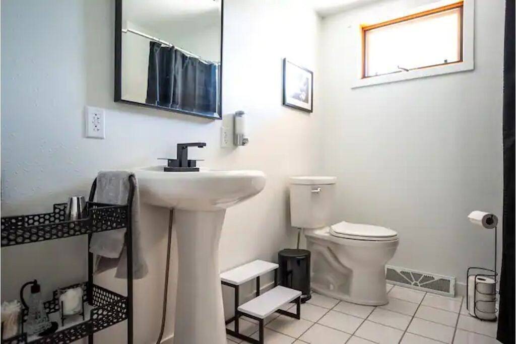 Urban Edge | Comfort & Fun: Large Game Room & Fitness Room in Decorah, Winneshiek County