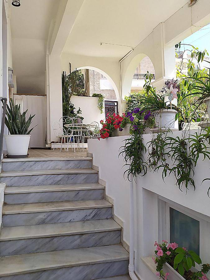 Gîte pour 2 personnes, avec balcon ainsi que jardin et vue dans Pýlos - 4